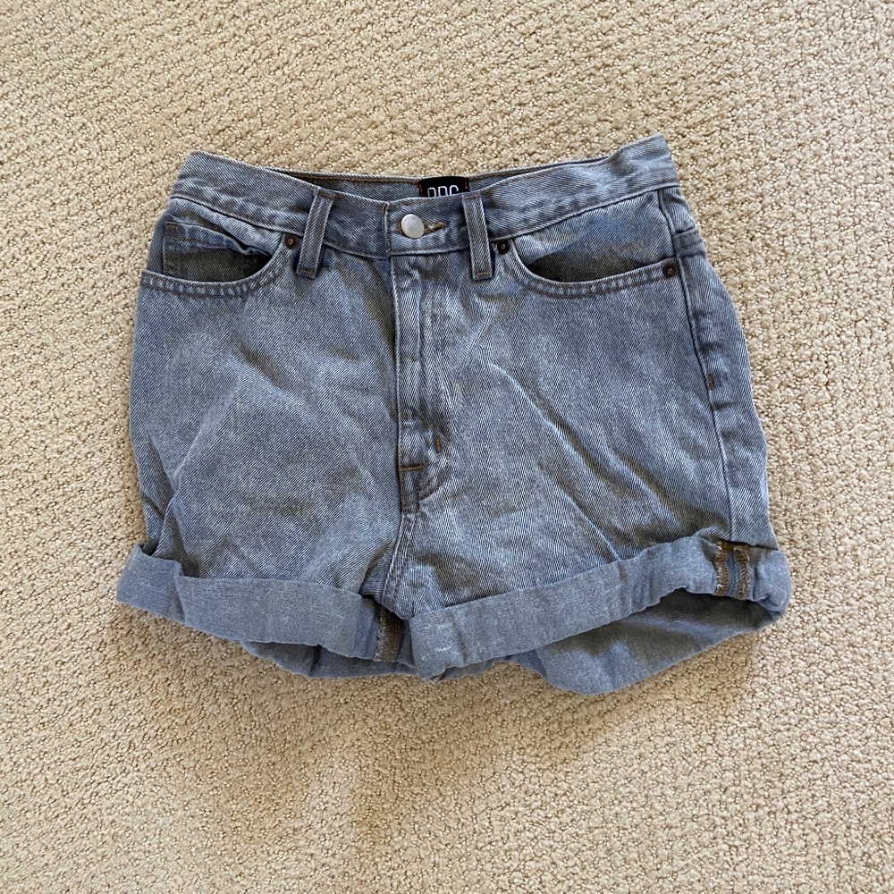 BDG High Rise Mom jean short